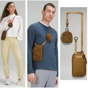 Lululemon modular phone crossbody orange brown sherpa